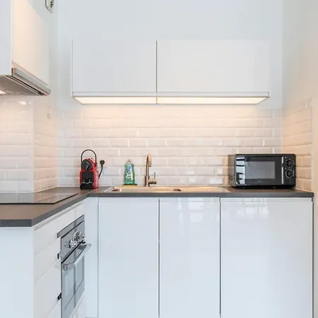 Apartment Europe/flandres Stations With Balcony! *