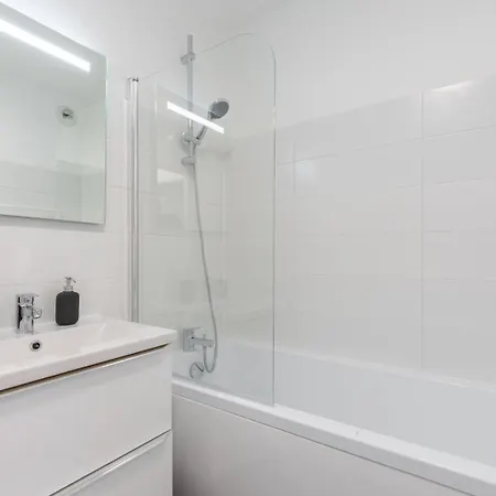 Apartman Europe/flandres Stations With Balcony! *