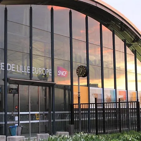 Europe/flandres Stations With Balcony! Lille