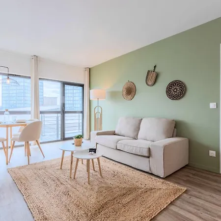 Europe/flandres Stations With Balcony! Apartman