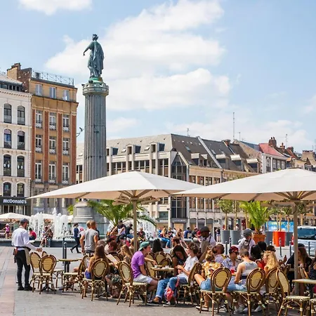 Europe/flandres Stations With Balcony! * Lille